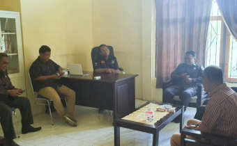 Bawaslu Melaksanakan Agenda Silahturahmi Kunjungan ke KPU Seram Bagian Barat